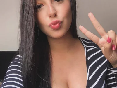 jujuarantes__2026 Caucasian webcam from Brazil